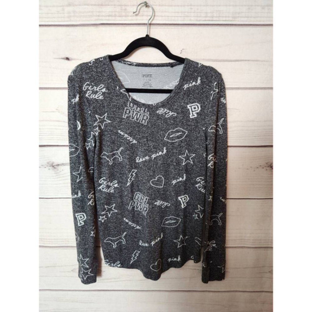 Victorias Secret Womens Sleepwear Gray White Novelty Lips Round Hem Pajama Top S